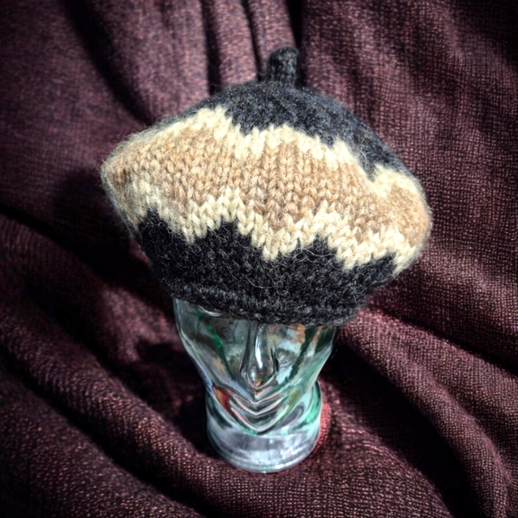 NWOT Handmade Wool Beret Hat, Winter Warm Hat in brown, beige, and grey color - Picture 4 of 10